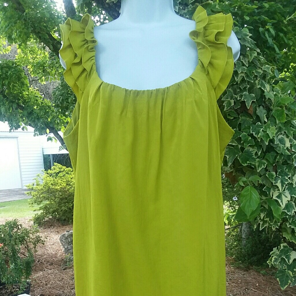 Madison Leigh Dress size 16
